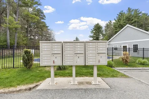 7 Torrey Pines Circle Plaistow NH 03865