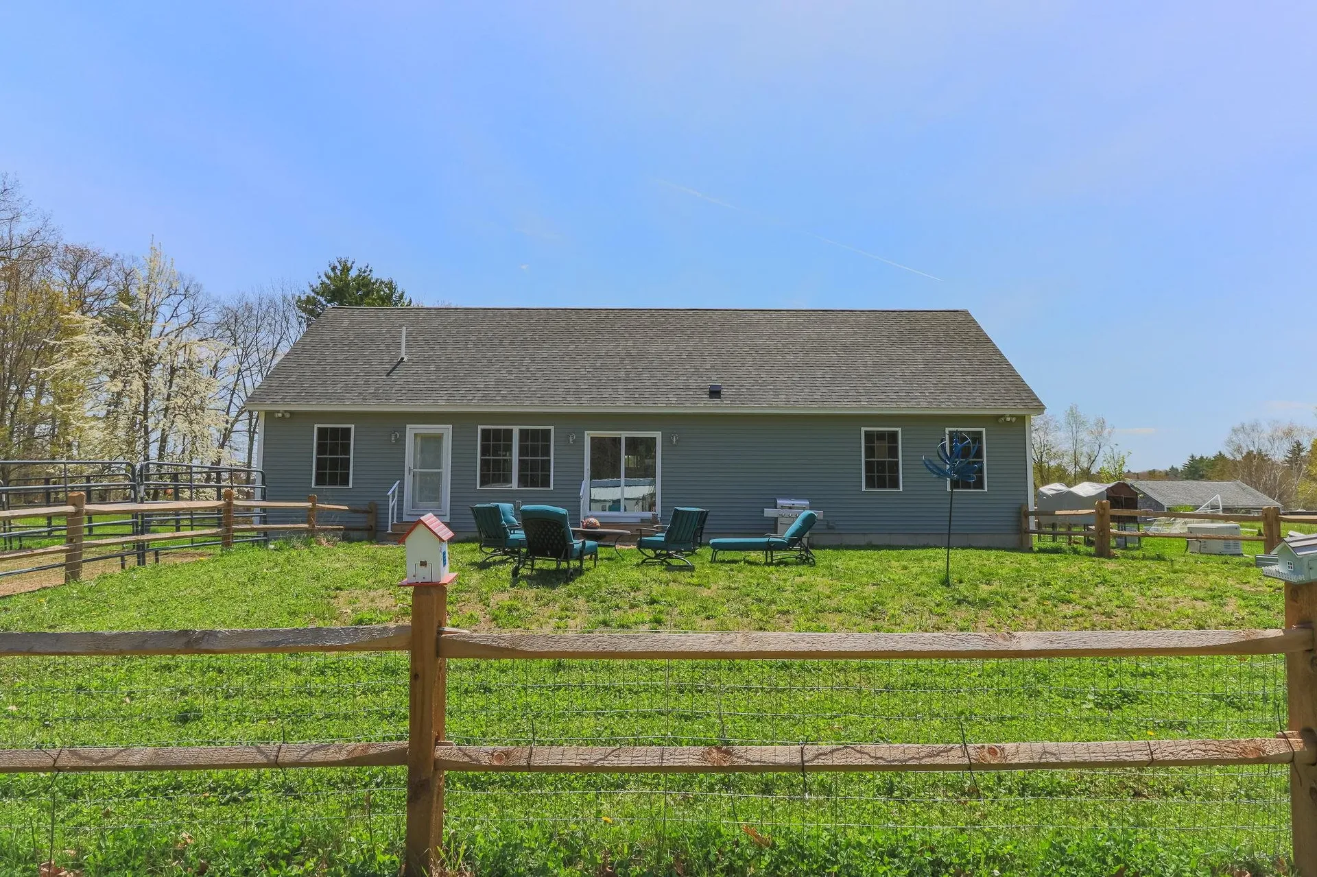 101 Mast Road Lee NH 03861