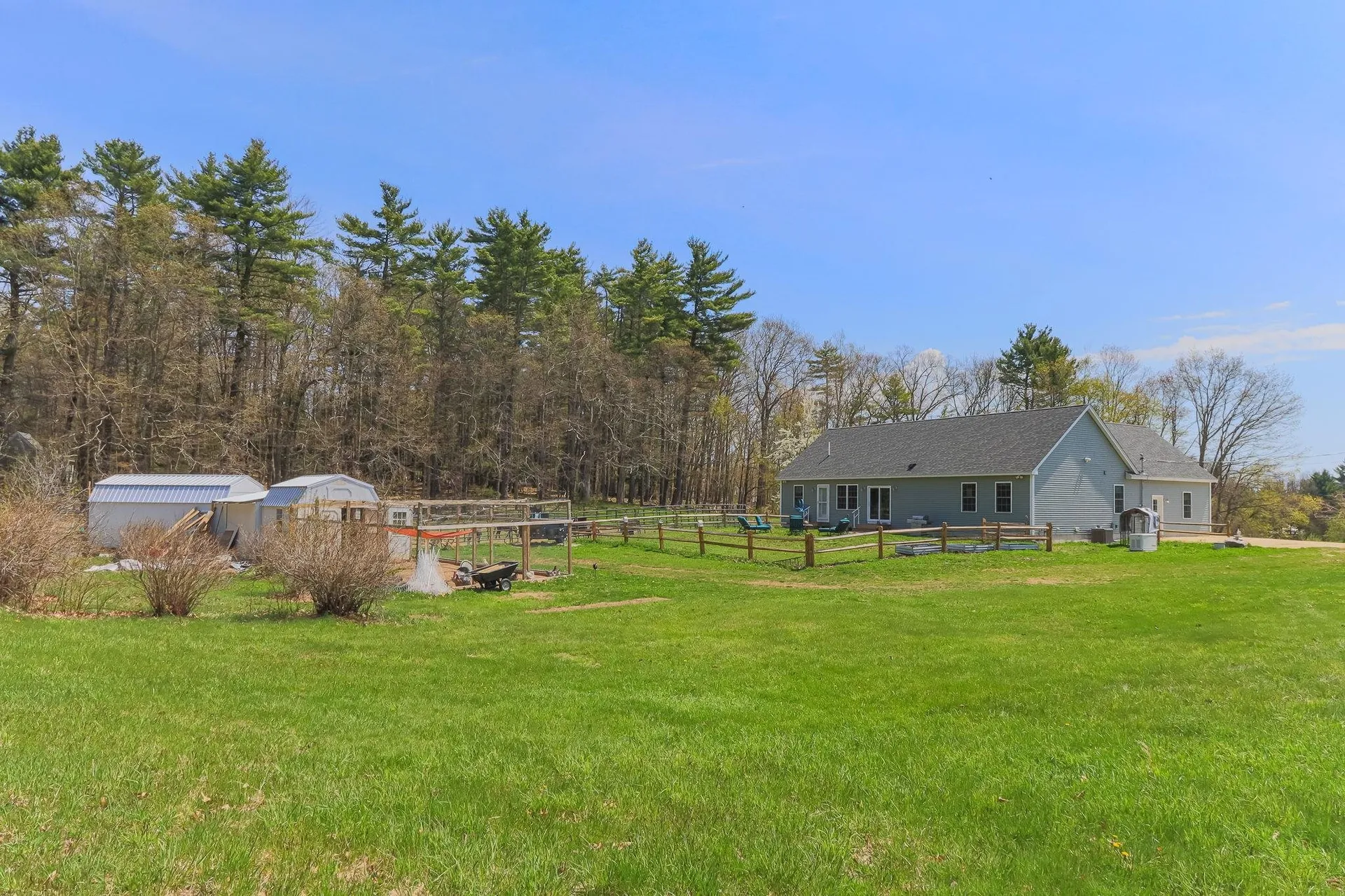 101 Mast Road Lee NH 03861