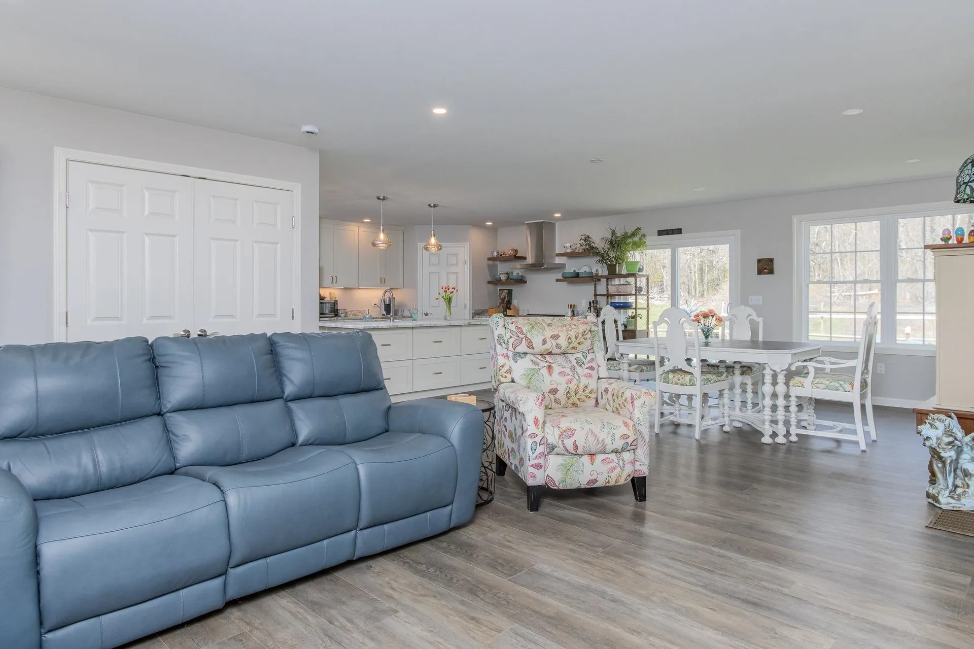 101 Mast Road Lee NH 03861