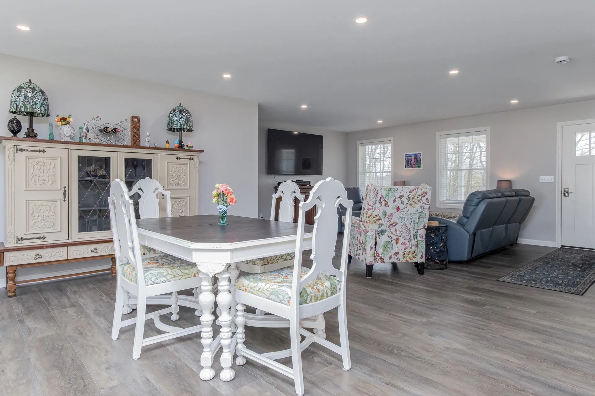 101 Mast Road Lee NH 03861