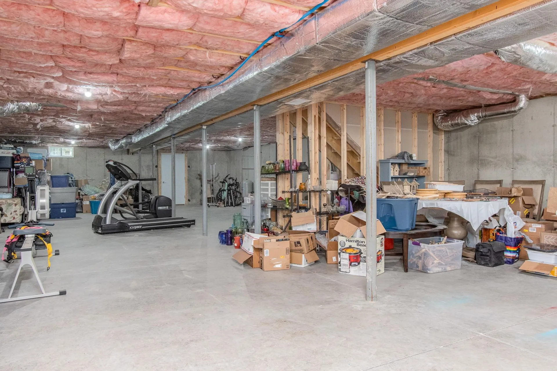 101 Mast Road Lee NH 03861