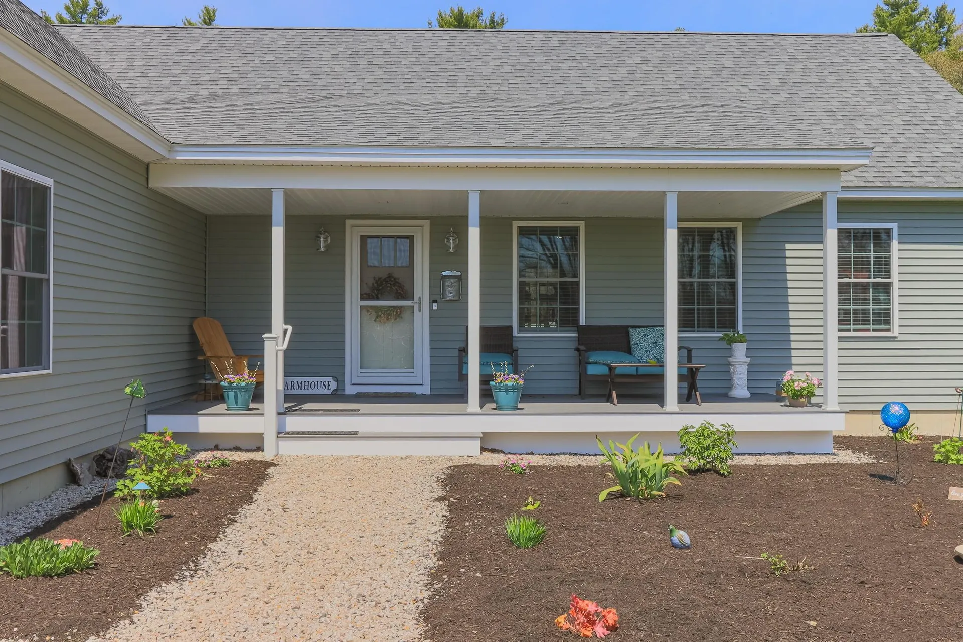 101 Mast Road Lee NH 03861