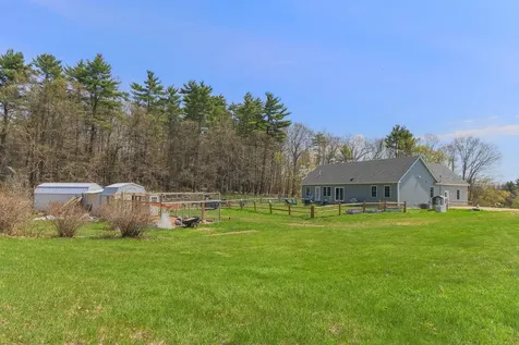 101 Mast Road Lee NH 03861
