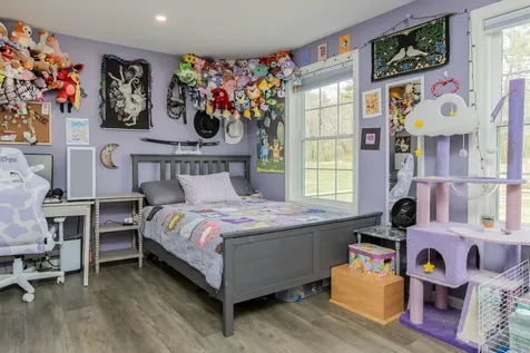 101 Mast Road Lee NH 03861