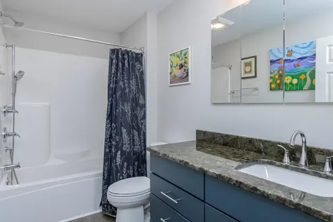 101 Mast Road Lee NH 03861