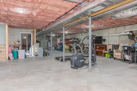 101 Mast Road Lee NH 03861