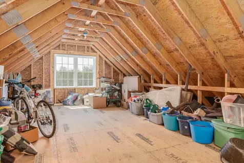 101 Mast Road Lee NH 03861