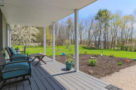 101 Mast Road Lee NH 03861