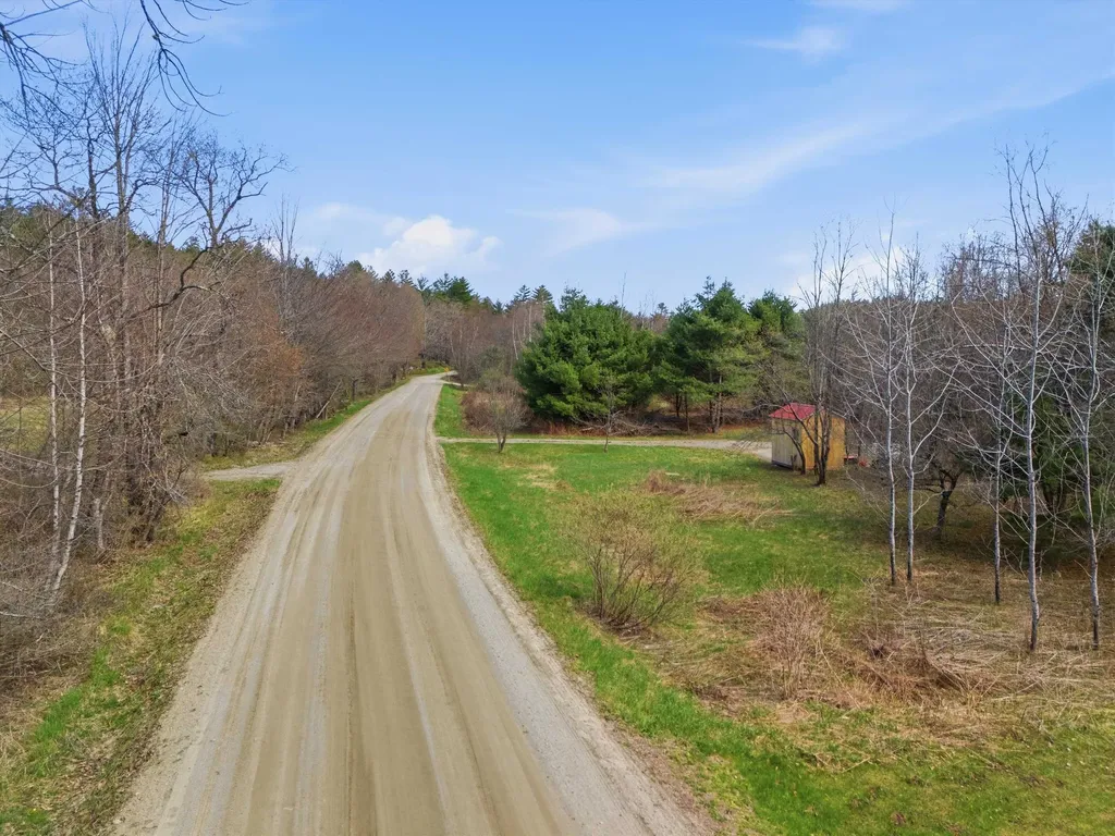 Rowentown Road Wentworth NH 03282