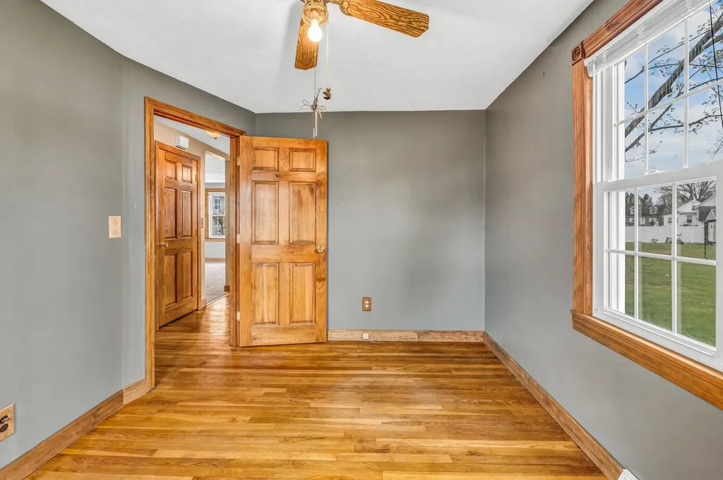 16 Naves Road Hampton NH 03842