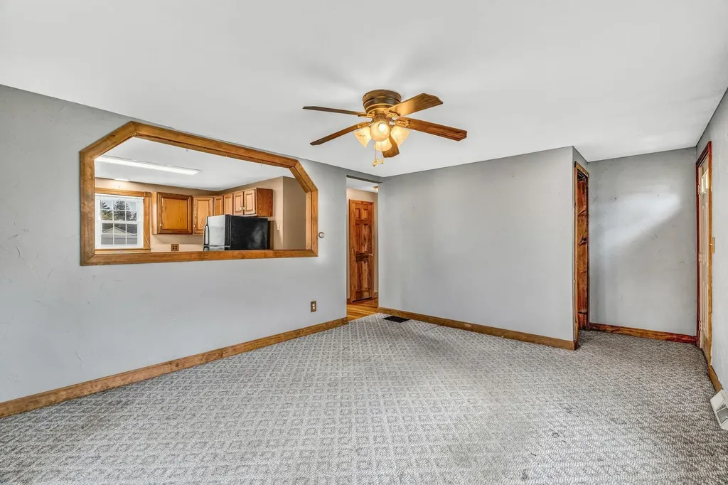 16 Naves Road Hampton NH 03842