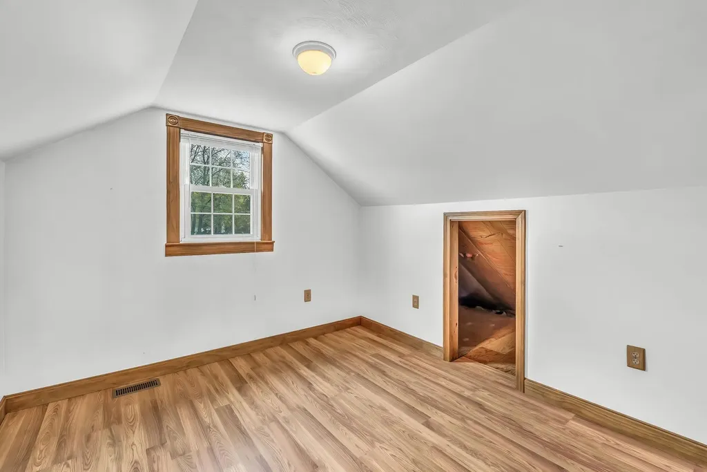 16 Naves Road Hampton NH 03842