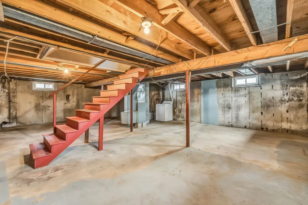 16 Naves Road Hampton NH 03842