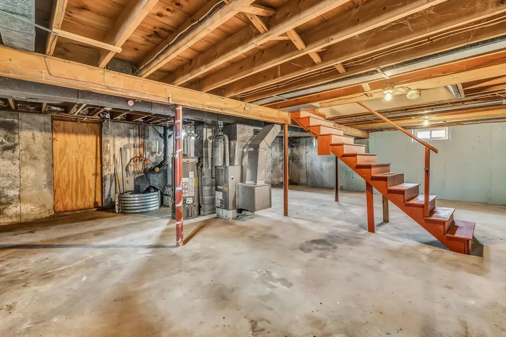 16 Naves Road Hampton NH 03842