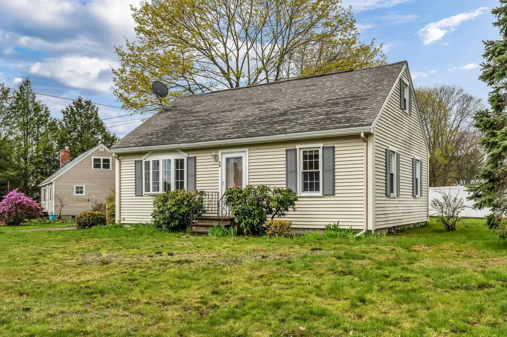16 Naves Road Hampton NH 03842