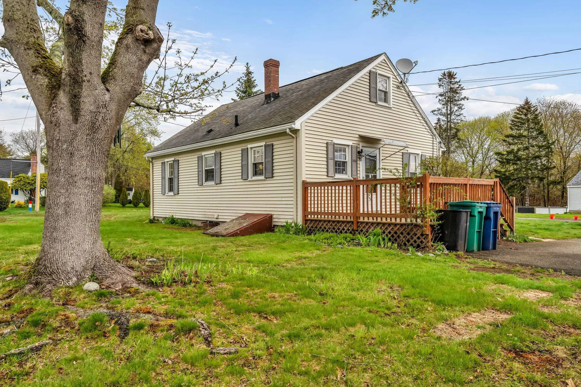 16 Naves Road Hampton NH 03842