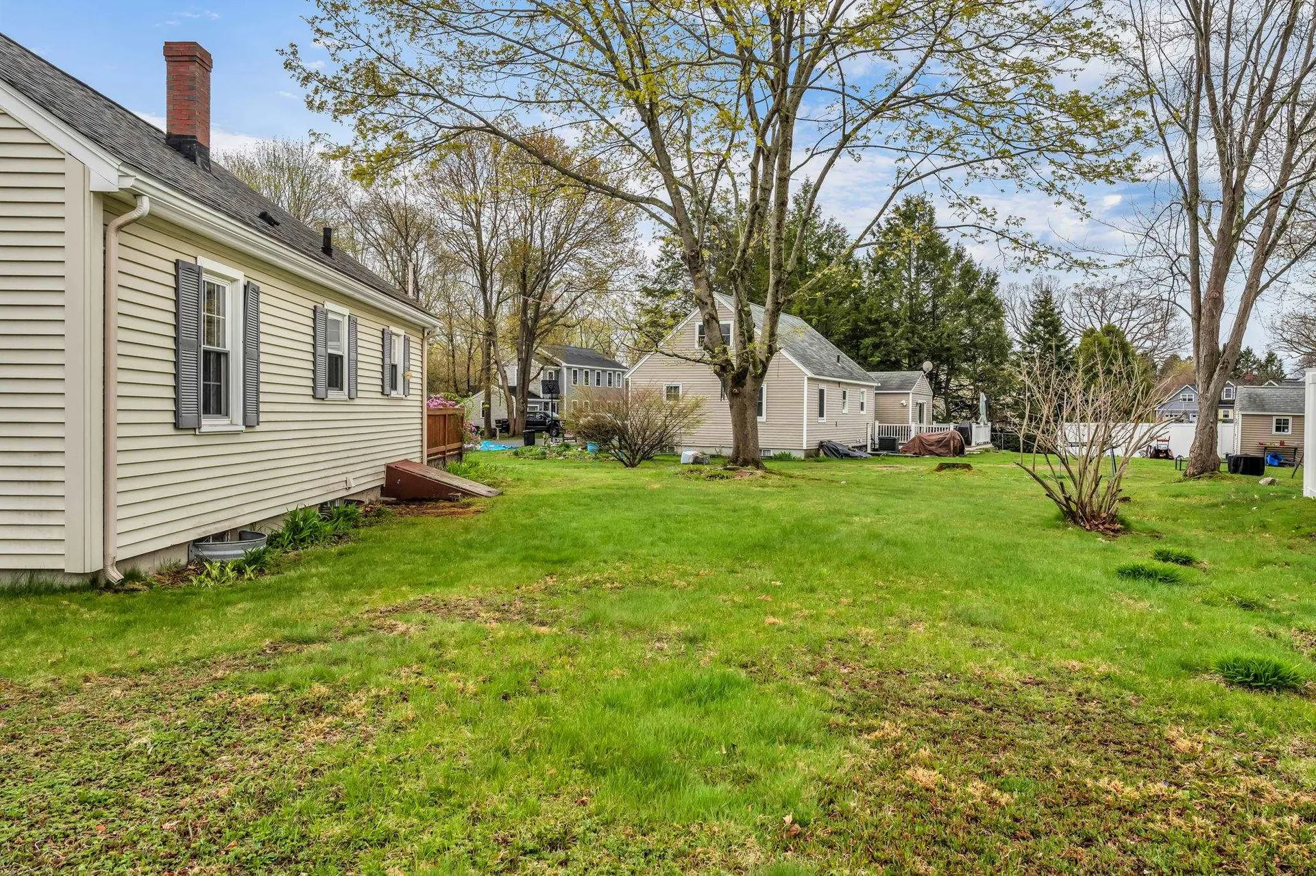 16 Naves Road Hampton NH 03842