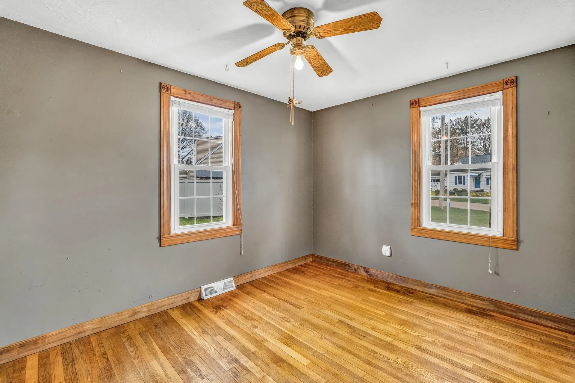 16 Naves Road Hampton NH 03842