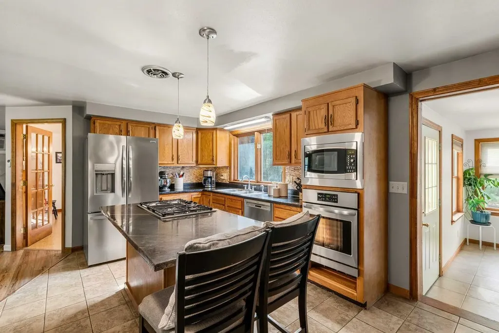5 Ben Farnsworth Road Brookline NH 03033
