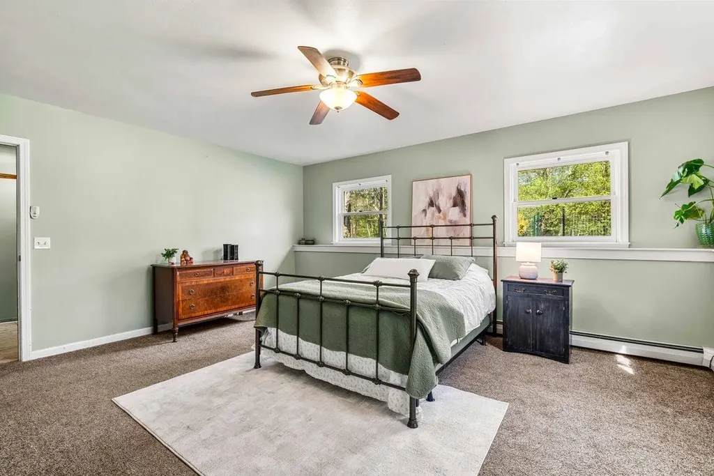 5 Ben Farnsworth Road Brookline NH 03033