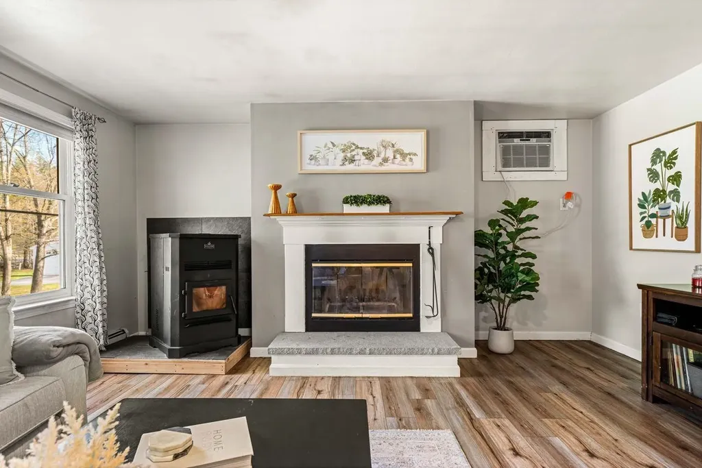 5 Ben Farnsworth Road Brookline NH 03033
