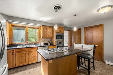 5 Ben Farnsworth Road Brookline NH 03033