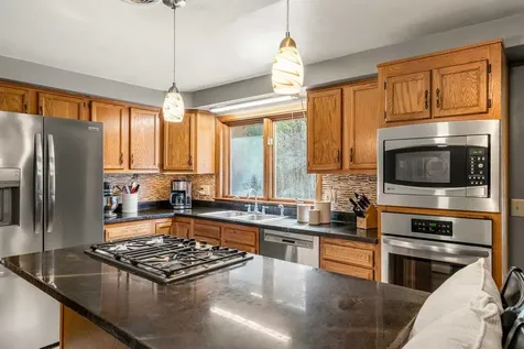 5 Ben Farnsworth Road Brookline NH 03033