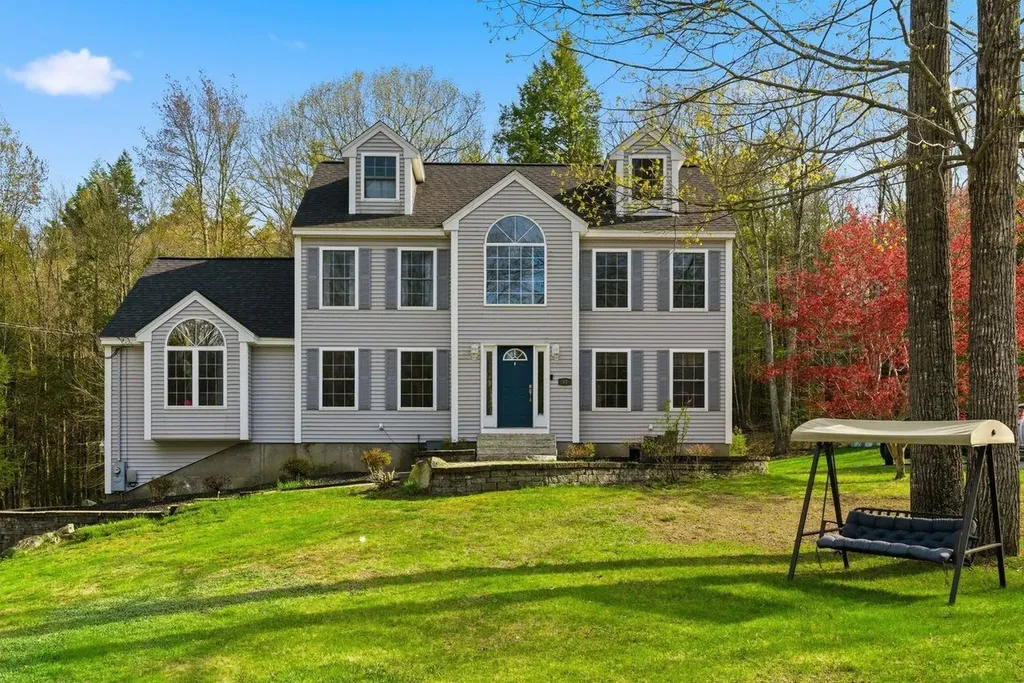 57 Compromise Lane Sandown NH 03873