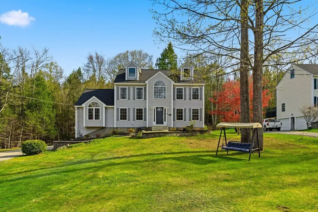 57 Compromise Lane Sandown NH 03873
