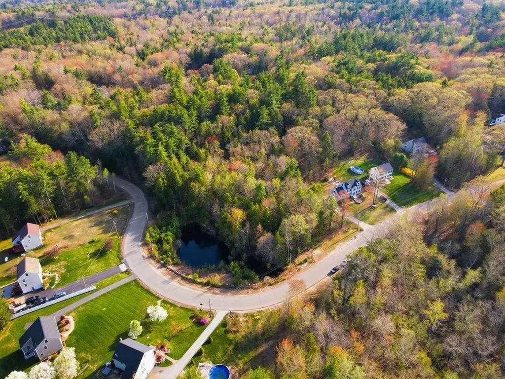 57 Compromise Lane Sandown NH 03873