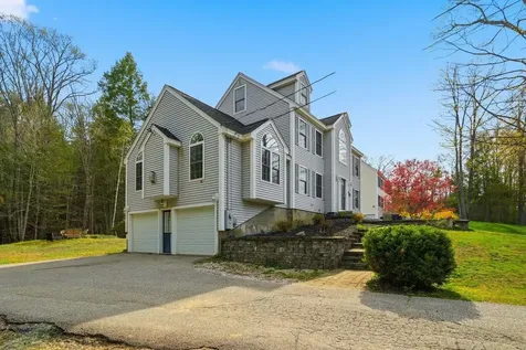 57 Compromise Lane Sandown NH 03873