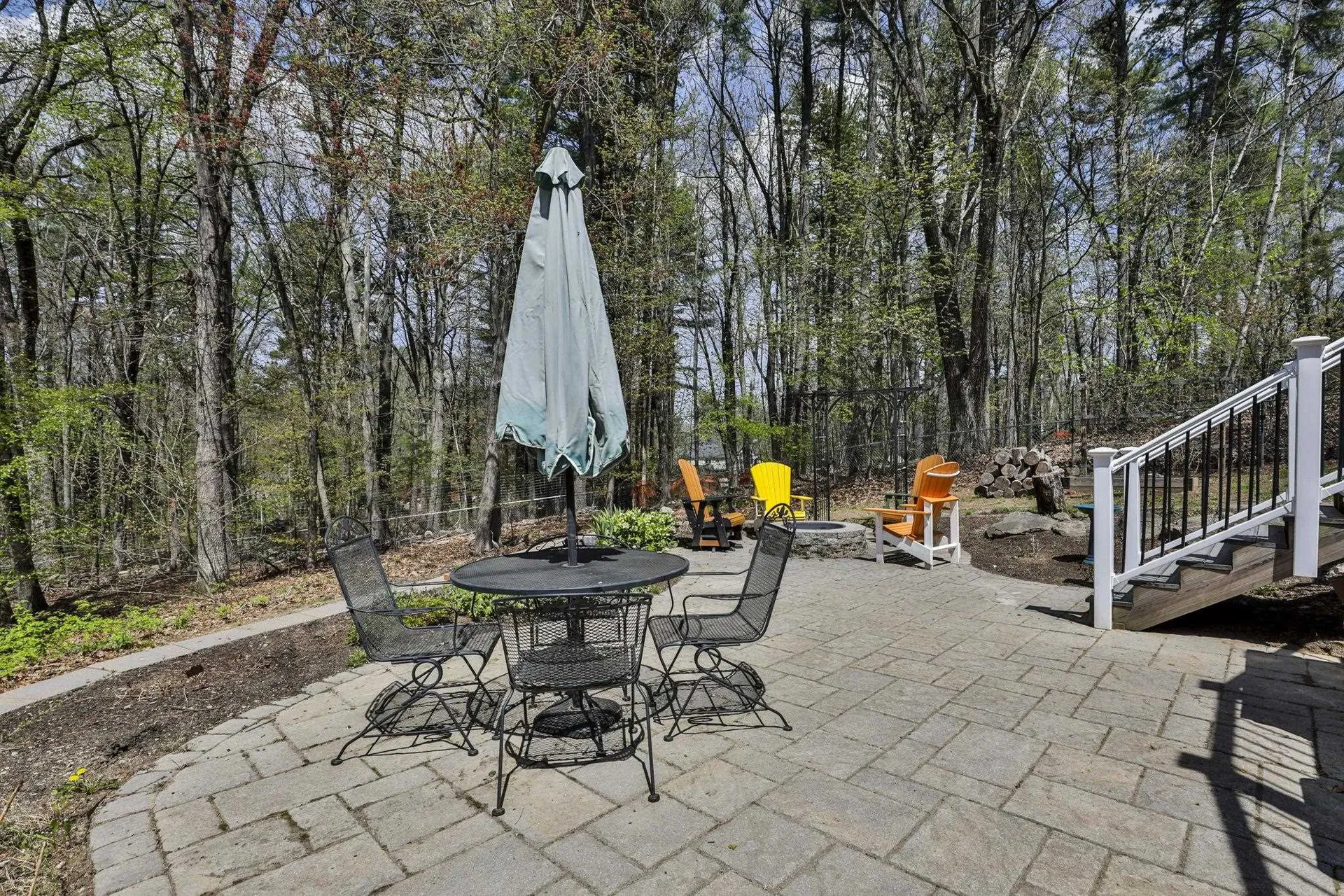 9 Lund Drive Hudson NH 03051