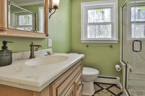 9 Lund Drive Hudson NH 03051