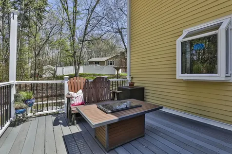 9 Lund Drive Hudson NH 03051