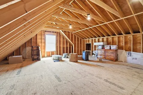 20 Grouse Run Pelham NH 03076