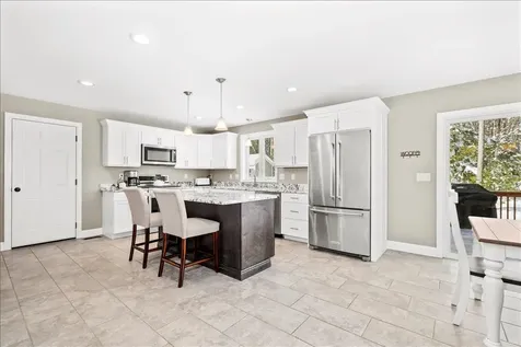 29 3rd Street Windham NH 03087