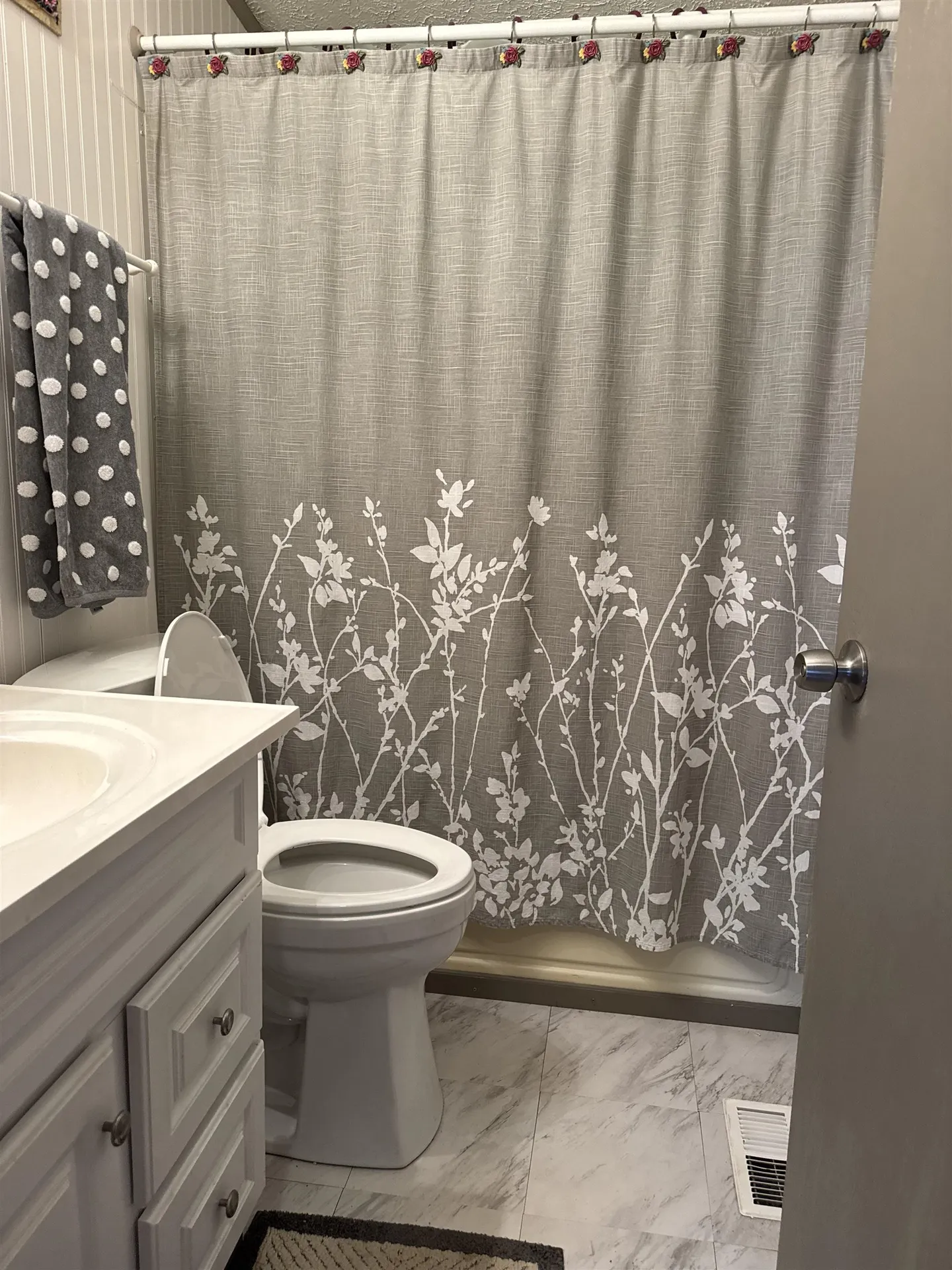 26 Melody Lane Hillsborough NH 03244