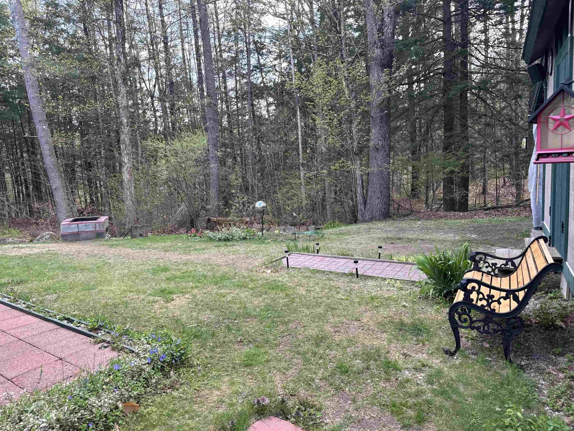 26 Melody Lane Hillsborough NH 03244