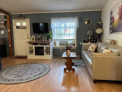 26 Melody Lane Hillsborough NH 03244