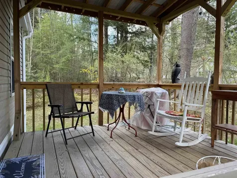 26 Melody Lane Hillsborough NH 03244