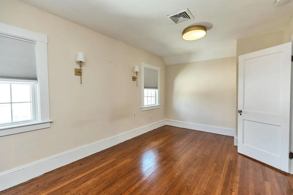 237 Jewett Street Manchester NH 03103