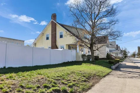 237 Jewett Street Manchester NH 03103