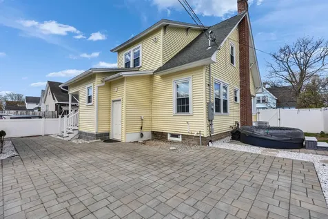 237 Jewett Street Manchester NH 03103