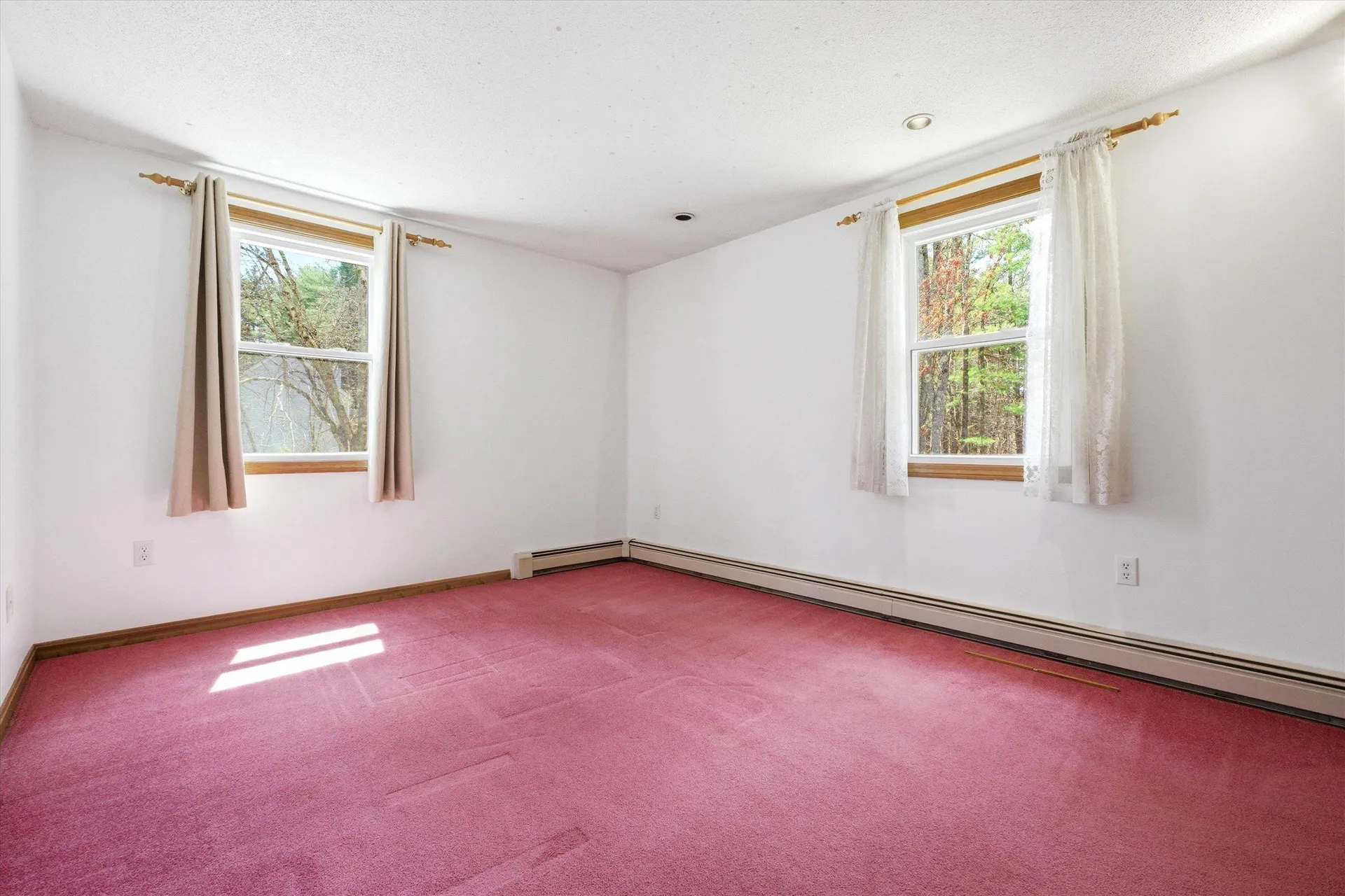 11 Coleman Place Londonderry NH 03053