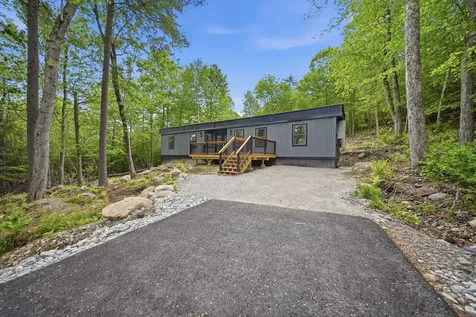 4 Washington Drive Amherst NH 03031