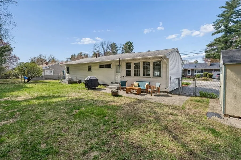 165 Kenberma Street Manchester NH 03103