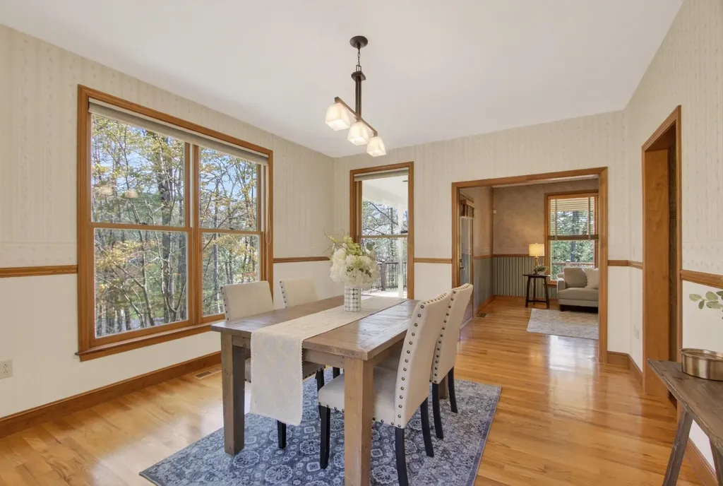 55 Lazarus Way Salem NH 03079