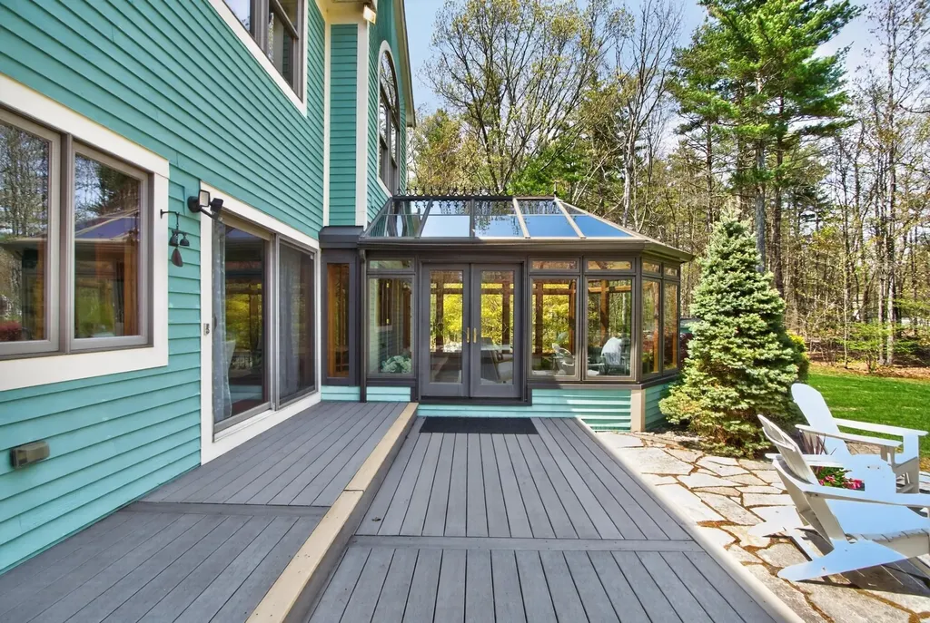 55 Lazarus Way Salem NH 03079