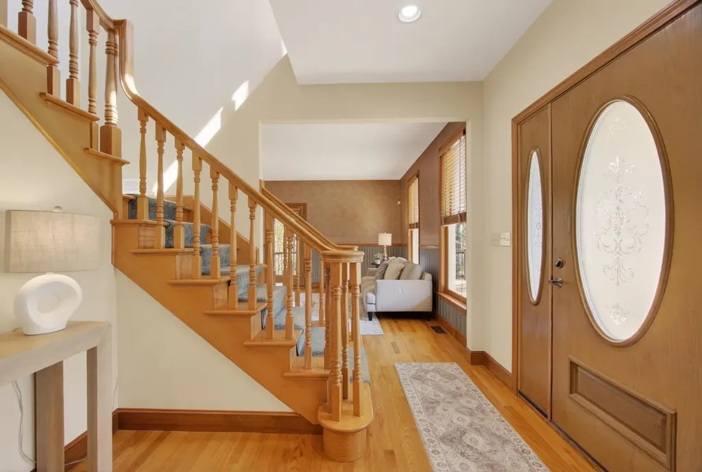 55 Lazarus Way Salem NH 03079